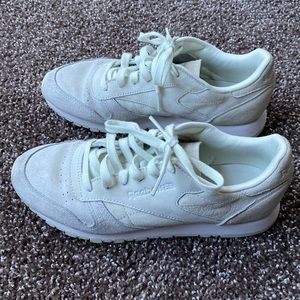 Reebok Classics Suede Women’s Size 8.5